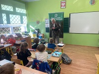PRELEKCJA NT. PTAKÓW DRAPIEŻNYCH W SZKOLE PODSTAWOWEJ NR 15 W WAŁBRZYCHU